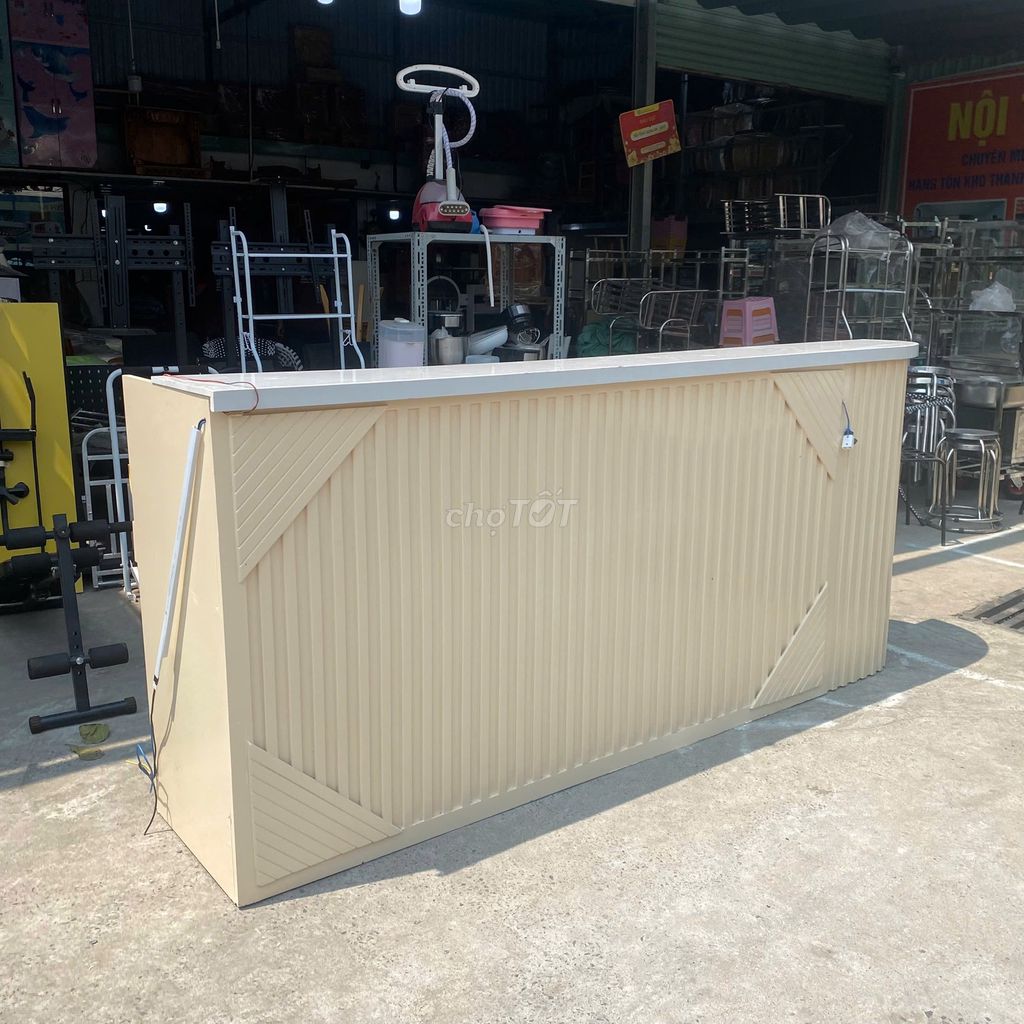 QUẦY LỄ TÂN MÀU TRẮNG KEM THANH LÝ. Mua bán Nội thất, đồ gia dụng khác tại Quận 4 Tp Hồ Chí Minh được đăng bởi thanh lý phong hải  hình 3