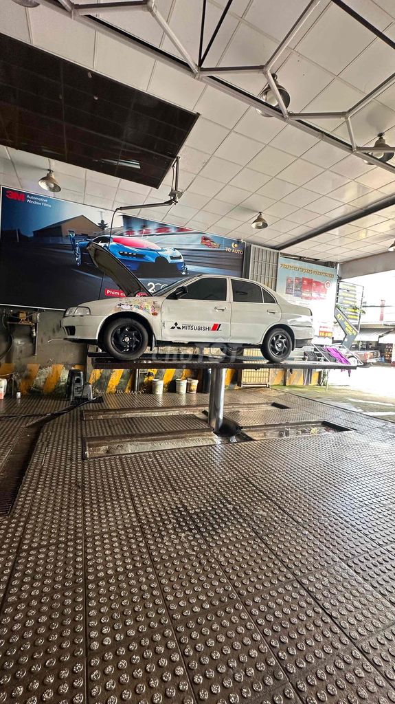 Mitsubishi Lancer 2000 GLXI 1.6 MT - 580000. Mua bán Ô tô tại Thành phố Buôn Ma Thuột Đắk Lắk được đăng bởi Phú Nguyễn hình 5