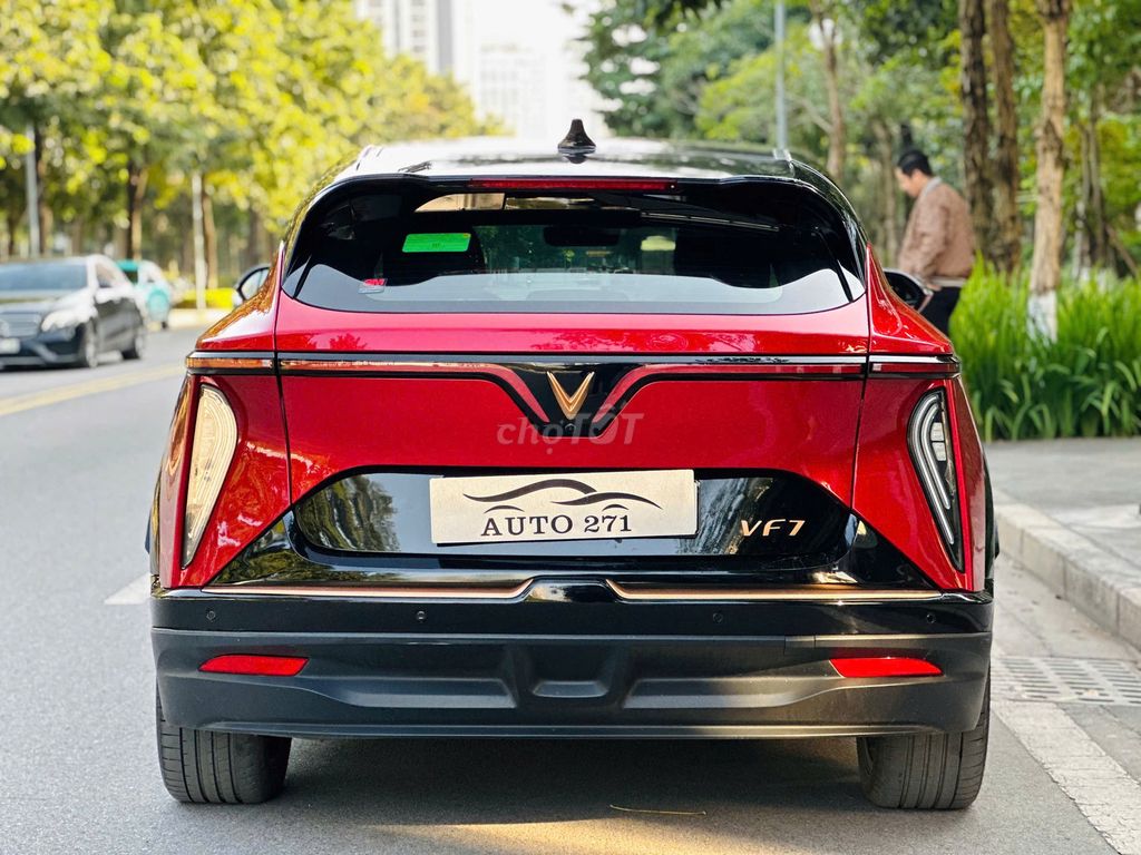 VinFast VF7 2024 Plus - 37000 km. Mua bán Ô tô tại Quận Bắc Từ Liêm Hà Nội được đăng bởi Nguyễn Văn Hoàng hình 3