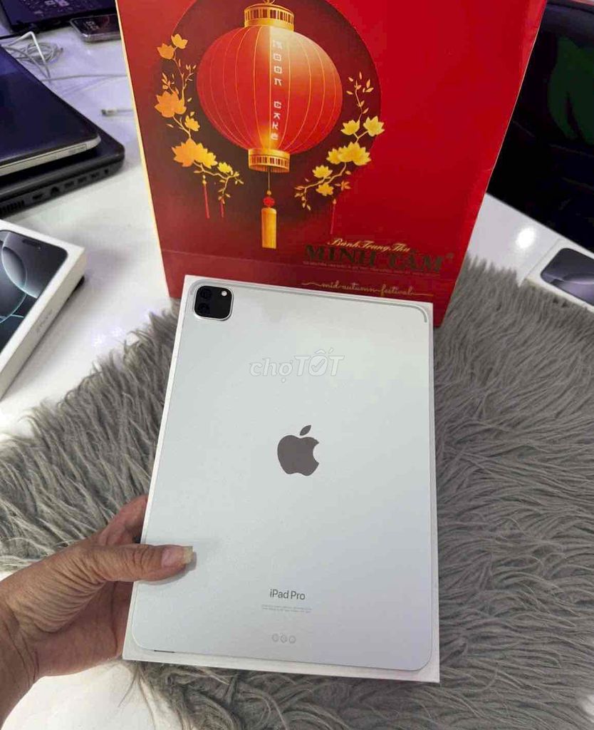 ipad pro12.9inch 2020 bạc 512gb+wifi pin92 fullbox. Mua bán Máy tính bảng tại Quận 3 Tp Hồ Chí Minh được đăng bởi Nam Á Mobile hình 1