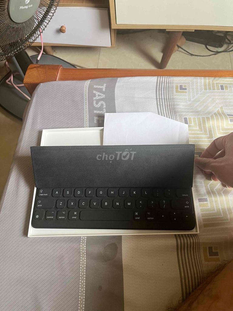 Bàn phím Apple Smart Keyboard Đen. Mua bán Phụ kiện (Màn hình, Chuột...) tại Huyện An Lão Hải Phòng được đăng bởi phan văn sang hình 1