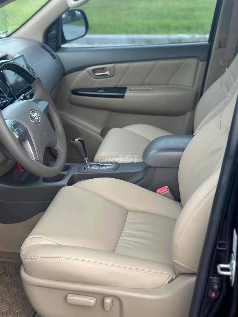Bán Toyota Fortuner 2013 2.7V 4x2 AT. Mua bán Ô tô tại Thành phố Thái Bình Thái Bình được đăng bởi Trần Hà Auto hình 9