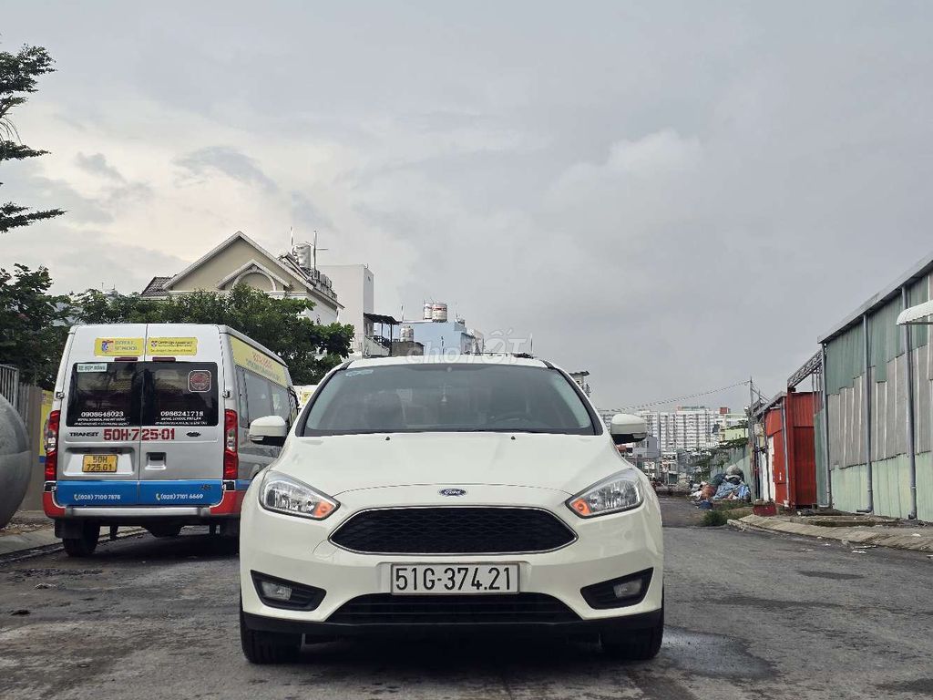 FOCUS TREND 1.5L 2017 LƯỚT 28000KM BẢO HÀNH 1 NĂM. Mua bán Ô tô tại Quận Bình Tân Tp Hồ Chí Minh được đăng bởi Lê Tử can  hình 1