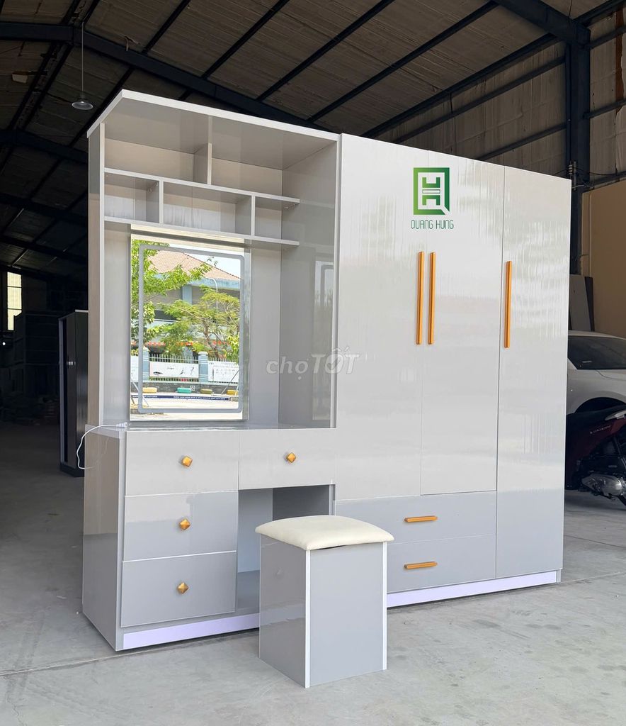 Tủ quần áo liền bàn Nhựa Đài Loan_Tủ bàn trag điểm. Mua bán Tủ, kệ gia đình tại Thành phố Biên Hòa Đồng Nai được đăng bởi LÊ VĂN HÙNG hình 1