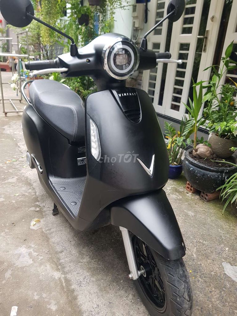 Evo 200 Lite đen mờ .Xe đẹp chạy lướt .