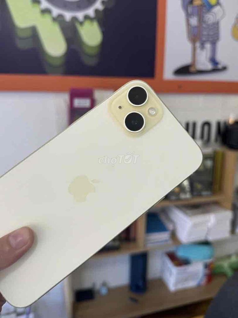 Apple iPhone 15 Plus 256GB Vàng Quốc Tế J/A HT Góp. Mua bán Điện thoại tại Quận 8 Tp Hồ Chí Minh được đăng bởi CA REM BÁN TÁO hình 1