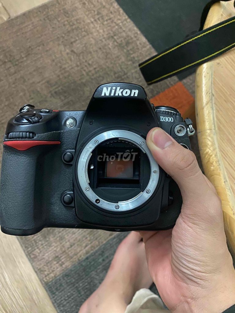 Máy ảnh Nikon D300 Đen. Mua bán Máy ảnh, Máy quay tại Huyện Chơn Thành Bình Phước được đăng bởi Huy Ha hình 1