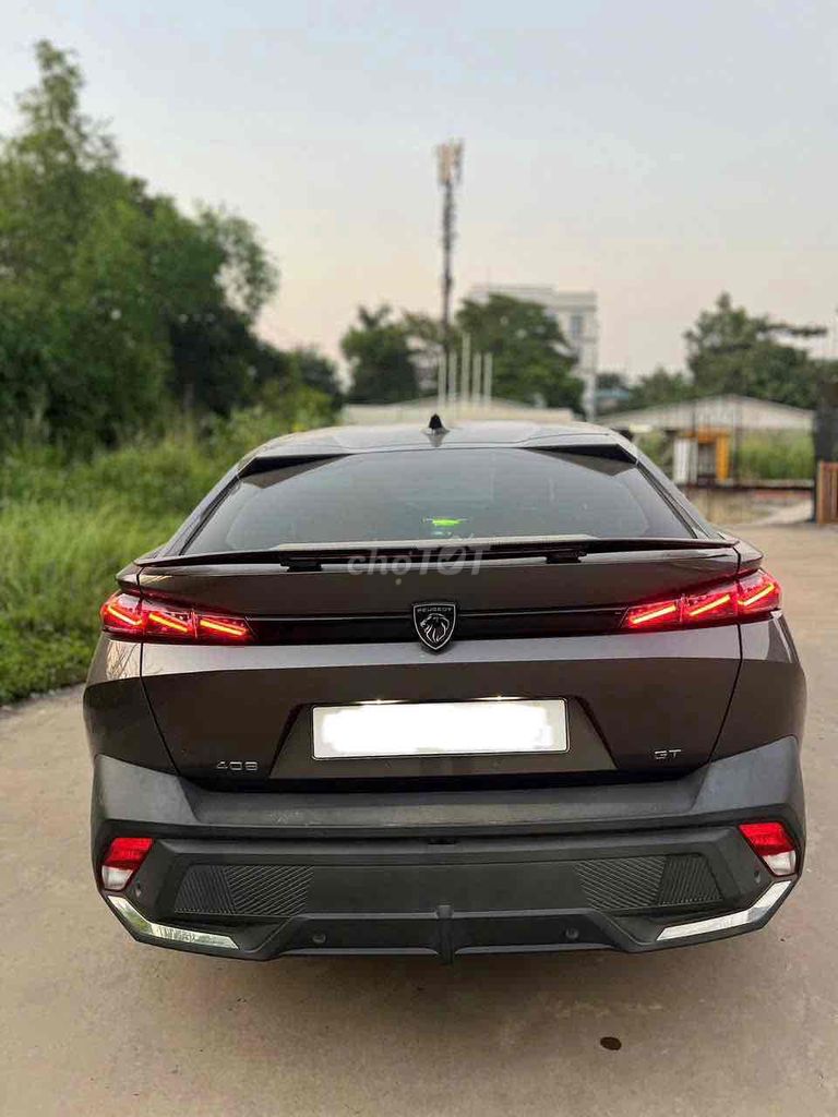 Peugeot 408 GT 2023 27 000 км серый