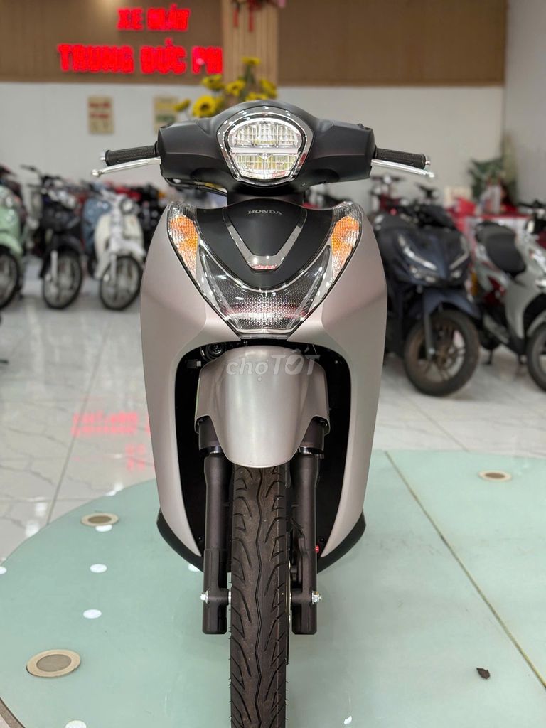 🔥Góp 0đ🔥_SH Mode ABS đặc biệt 2025. Mua bán Xe máy tại Huyện Đức Hòa Long An được đăng bởi Xemay Trung Đức Phát hình 1