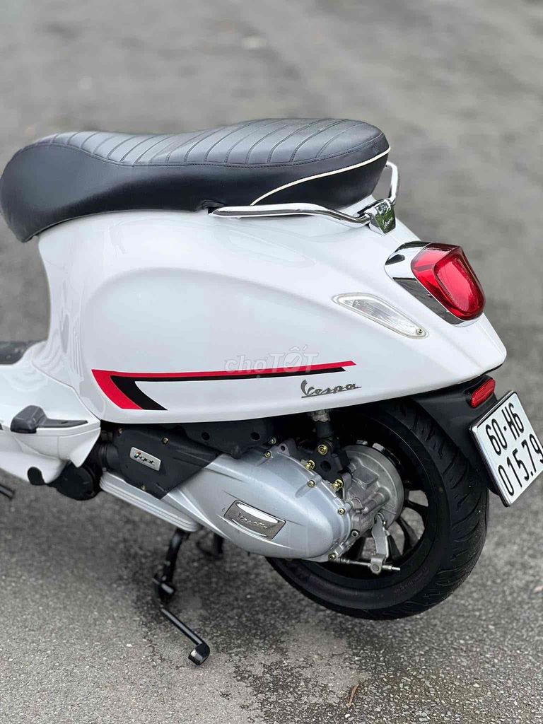 Vespa Spirnt 125 Trắng Đen Sporty 2022 Leng Keng🎉🎉. Mua bán Xe máy tại Thành phố Biên Hòa Đồng Nai được đăng bởi Xe Máy Phát Đồng hình 6