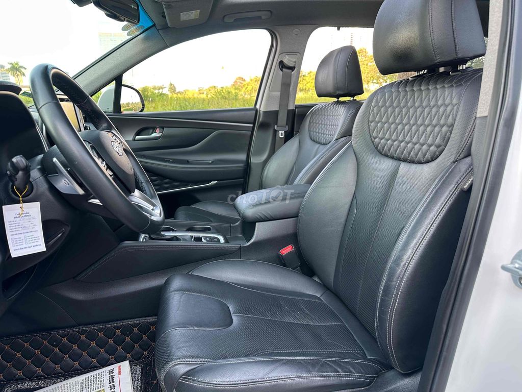 Hyundai SantaFe 2019 2.4 Xăng Đặc Biệt 70000 km. Mua bán Ô tô tại Quận Cầu Giấy Hà Nội được đăng bởi Vũ Kiên hình 10