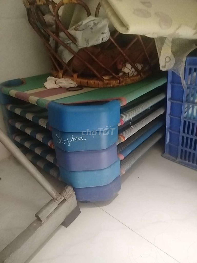 Giường trẻ em 5 cái Đã qua sử dụng. Mua bán Giường, chăn ga gối nệm tại Quận Liên Chiểu Đà Nẵng được đăng bởi nam hải hình 1