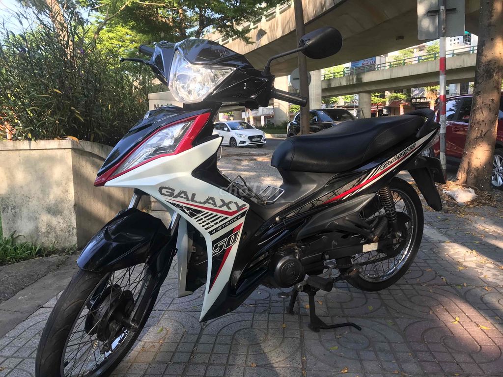 SYM Галакси 50cc черный, белый, красный