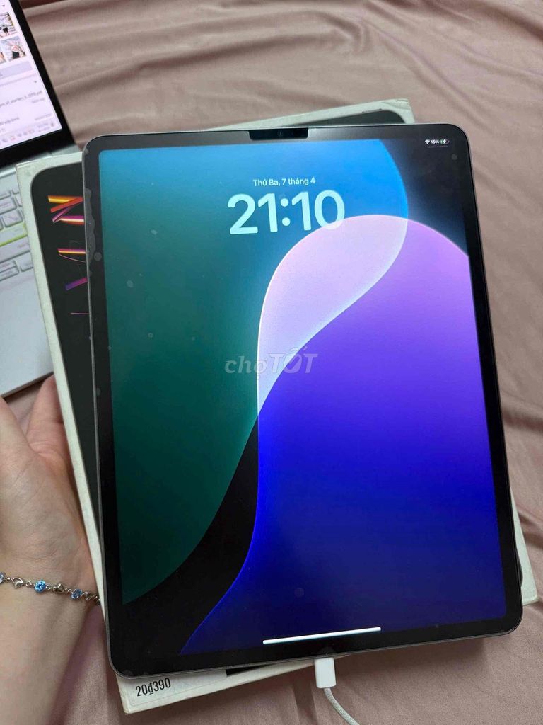 iPad Pro M2 2022 256GB, màn 12.9, pin 92%, Wifi. Mua bán Máy tính bảng tại Quận Nam Từ Liêm Hà Nội được đăng bởi Minh Nguyễn hình 1
