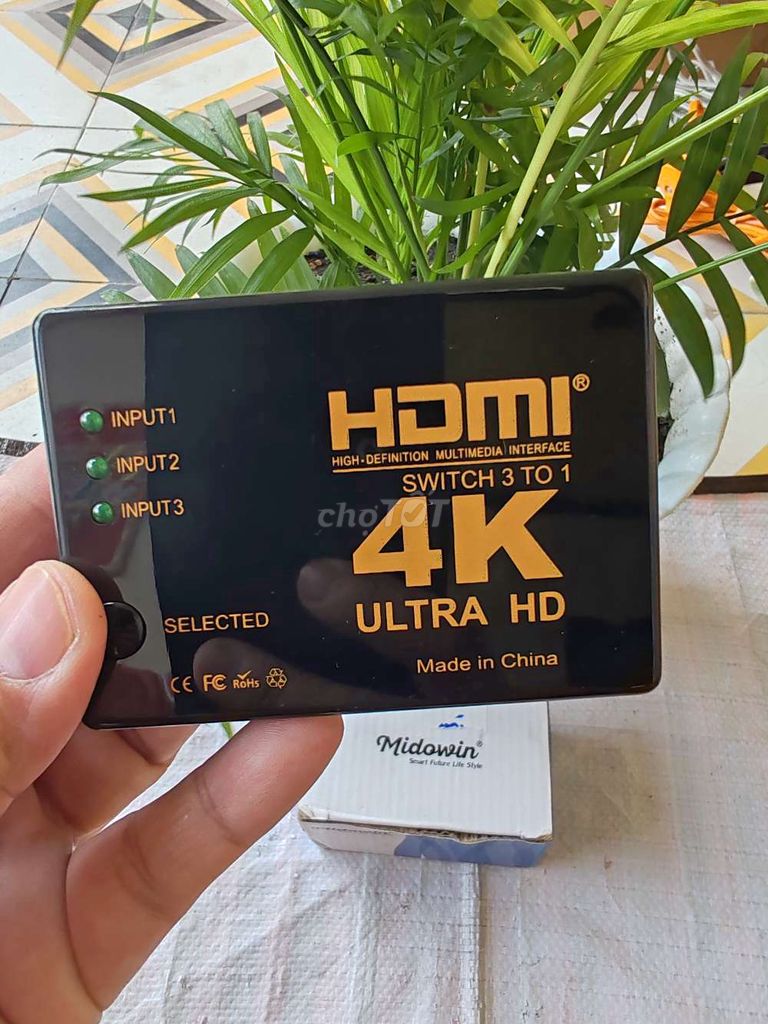 Bộ chuyển đổi HDMI 1 ra 3Chuyển đổi video âm thanh