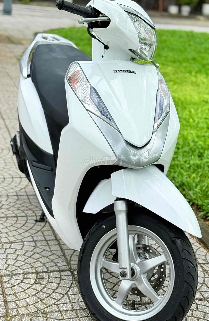 Lead 2015 biển 43. máy rin chính chủ. Mua bán Xe máy tại Quận Sơn Trà Đà Nẵng được đăng bởi AN  chuyên mua bán xe máy cũ tại 386 ngô quyền sơn trà đà nẵng  BÁN XE TRẢ GÓP hình 9