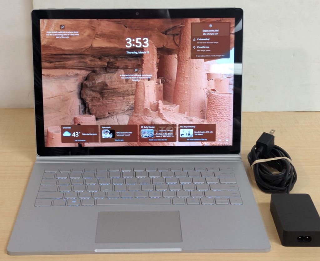Microsoft Surface Book 2 I5 8GB/256GB. Mua bán Laptop tại Quận 1 Tp Hồ Chí Minh được đăng bởi TIEN PHAM hình 1