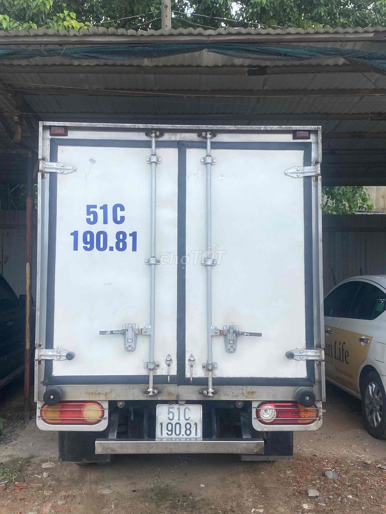 Cần Bán Xe Tải 1 Tấn Đông Lạnh, Xe Mới Dọn, FUn Từ Trong Ra Ngoài  
