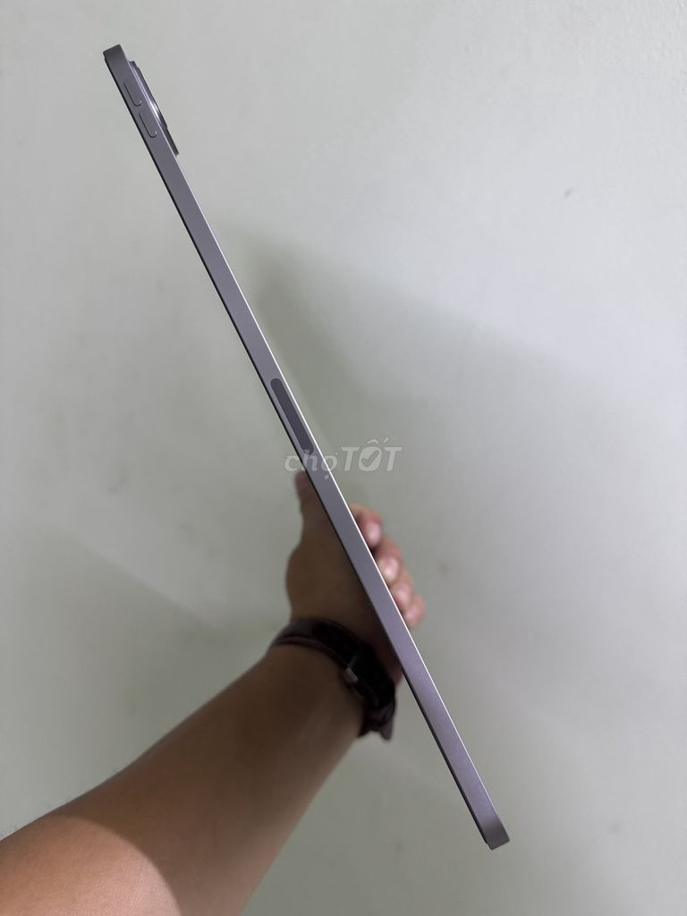 Cần bán ipad pro 12.9 M2