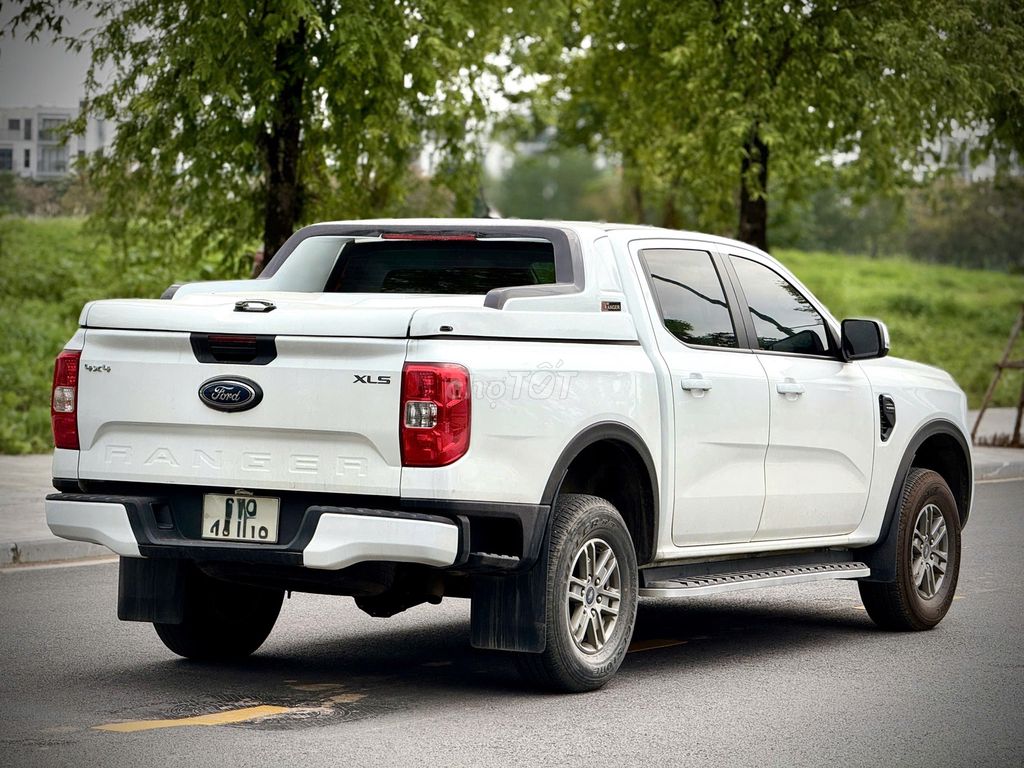 Bán xe bán tải Ford Ranger XLS 4x4 AT Trắng 2023. Mua bán Ô tô tại Huyện Thanh Trì Hà Nội được đăng bởi Khiêm Ôtô hình 4