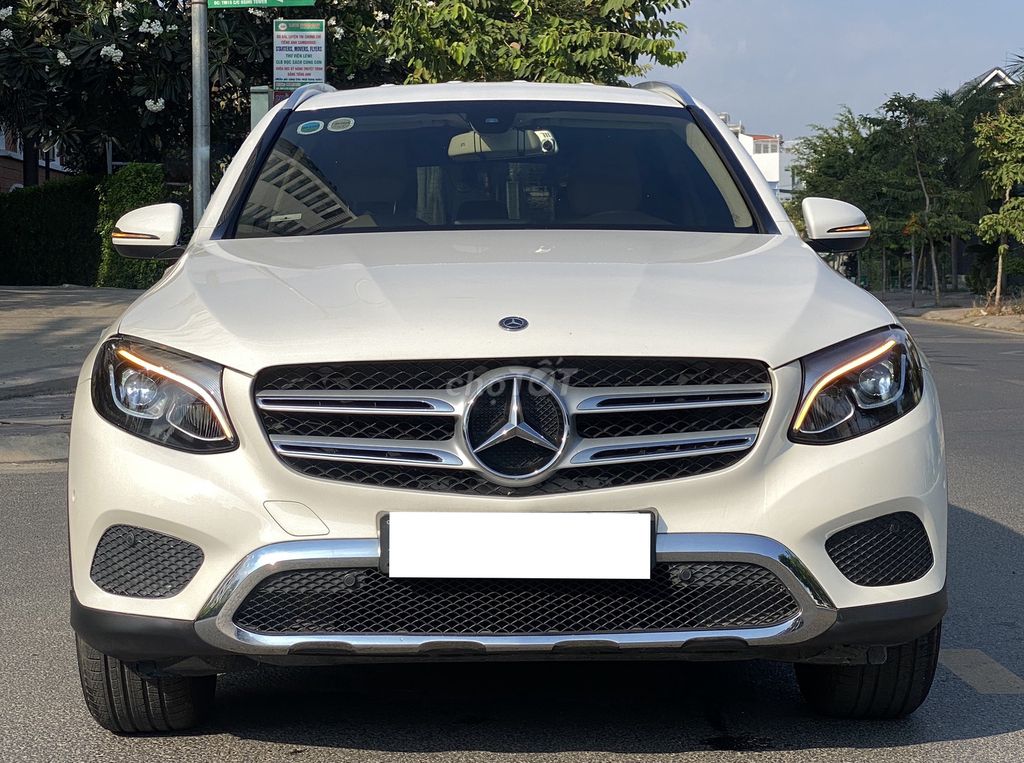 GLC 200 model 2020 cực kỳ mới ít sử dụng chuẩn chỉ. Mua bán Ô tô tại Quận 1 Tp Hồ Chí Minh được đăng bởi Hoàng Pháp hình 2
