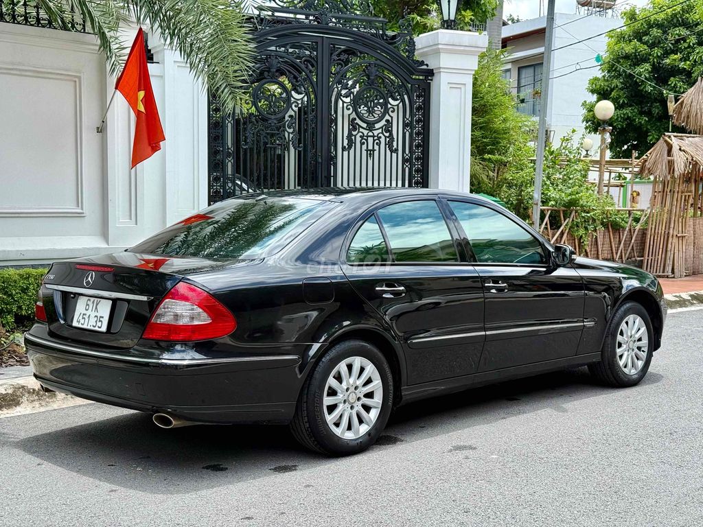 Mercedes Benz E280 date 2008 xe chuẩn đẹp zin. Mua bán Ô tô tại Quận Gò Vấp Tp Hồ Chí Minh được đăng bởi Kim Kim hình 6