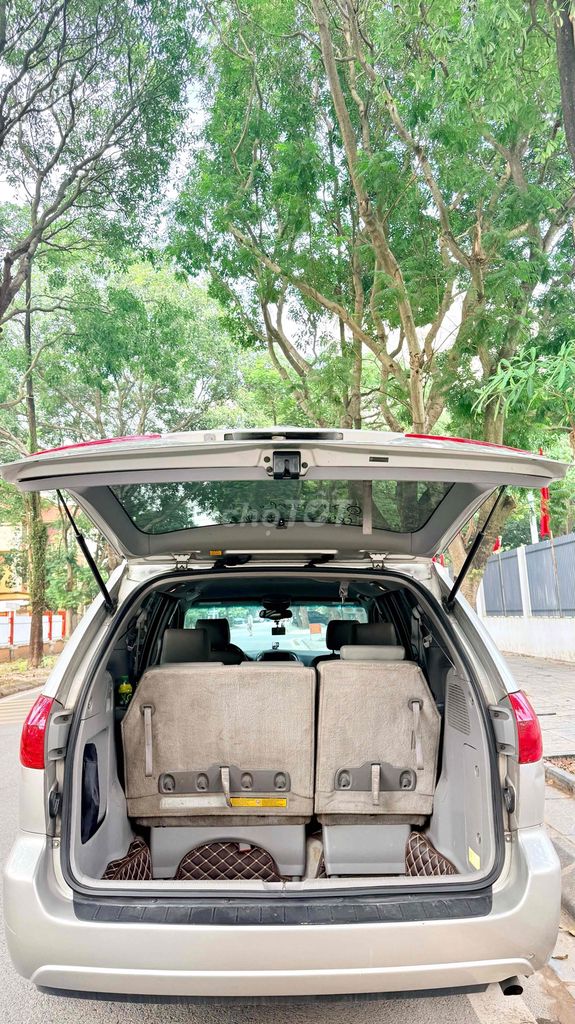 Toyota Sienna 3.5 V6 Nhập Mỹ. Mua bán Ô tô tại Quận Hoàng Mai Hà Nội được đăng bởi Phạm quang đồng hình 8