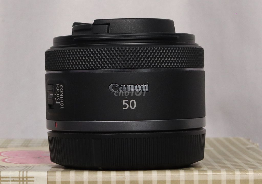 Lens Canon RF 50mm f1.8 STM NHƯ MỚI, còn BH 8/2025