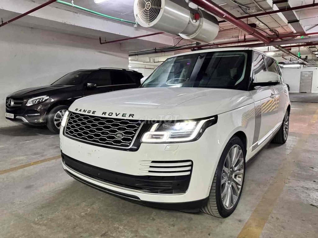 LandRover Range Rover Vouge 3,0 2019 - 50000 km. Mua bán Ô tô tại Quận Cầu Giấy Hà Nội được đăng bởi Lê Như Hiếu hình 3