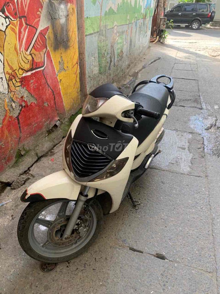 Хонда SH 150i 2006 Белая итальянская