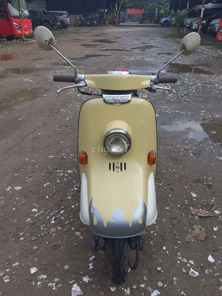 Honda Juli 2 thì 50cc Vàng kem. Mua bán Xe máy tại Quận Bình Thạnh Tp Hồ Chí Minh được đăng bởi Long hình 2