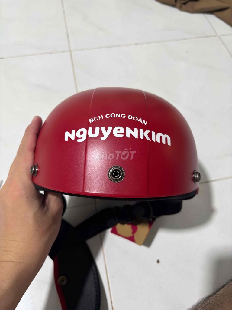 Mũ bảo hiểm Nón Sơn chính hãng giá 275k. Mua bán Phụ kiện thời trang khác tại Thành phố Thủ Đức Tp Hồ Chí Minh được đăng bởi Lê Chí Tài hình 1