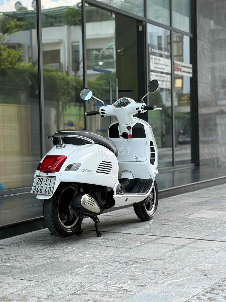 Siêu Đẹp và chất lượng Vespa Gts 3v ie Bạch Mã 29C. Mua bán Xe máy tại Quận Ba Đình Hà Nội được đăng bởi Xe Máy Nam Thi hình 7