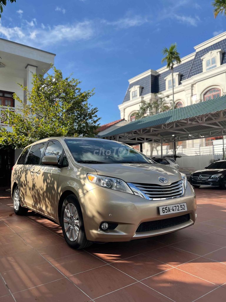 Toyota Sienna 2012 - 86000 km. Mua bán Ô tô tại Quận Ninh Kiều Cần Thơ được đăng bởi Triển Oto Xuân Khánh hình 3