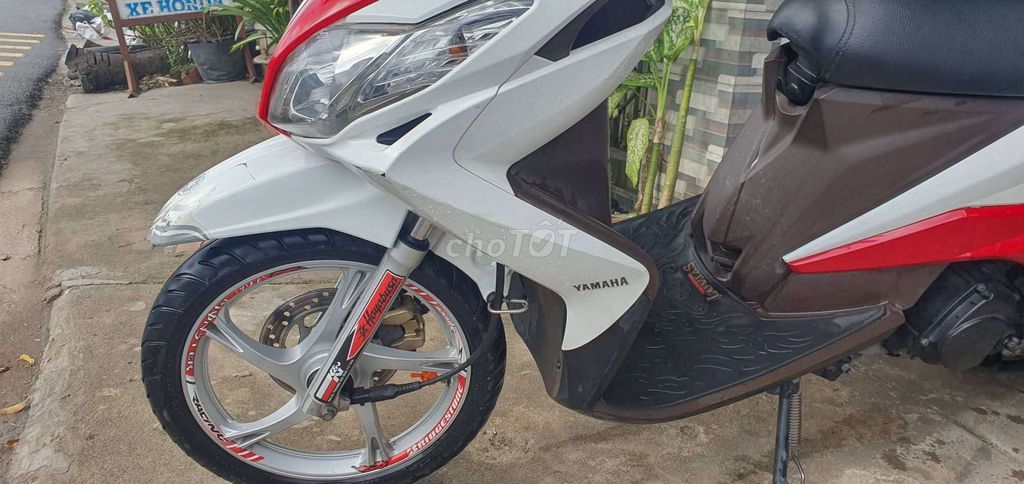 Yamaha Luvias GTX 2015 Trắng đỏ. Mua bán Xe máy tại Huyện Phong Điền Cần Thơ được đăng bởi Nguyễn Tiến Đạt hình 2