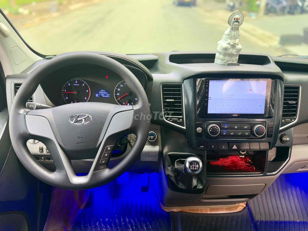 Hyundai Solati 2019 16 chỗ 189.000km. Mua bán Ô tô tại Huyện Bình Chánh Tp Hồ Chí Minh được đăng bởi Ôtô Nhiệm Nguyễn hình 16