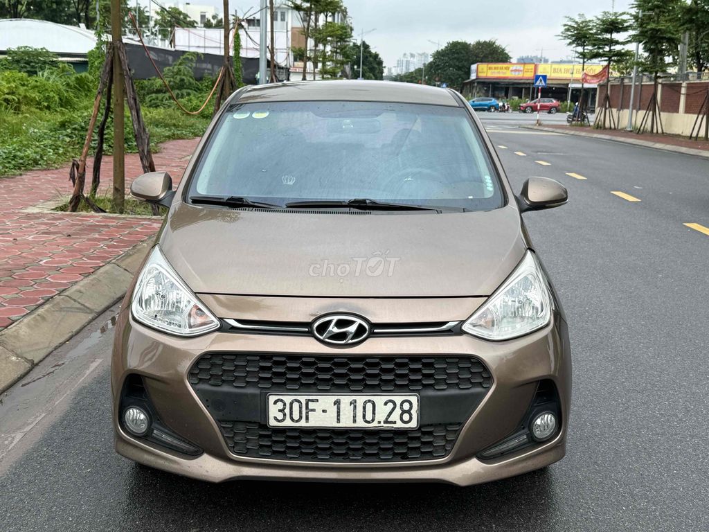 Номер хэтчбека Hyundai I10 2018 80000 км Коричневый