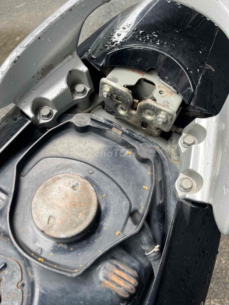 Xe nhà ít đi,giấy tờ đầy đủ,biển số thành phố. Mua bán Xe máy tại Quận Gò Vấp Tp Hồ Chí Minh được đăng bởi Thảo Nhi hình 5