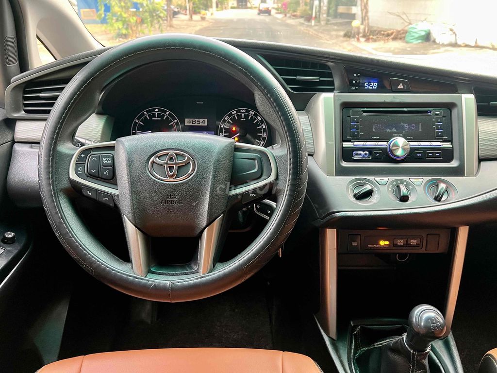 INNOVA 2.0E 2016 MẪU MỚI XE ĐẸP MÁY SỐ ZIN 100%. Mua bán Ô tô tại Quận Bình Tân Tp Hồ Chí Minh được đăng bởi UY TÍN CHẤT LƯỢNG HÀNG ĐẦU hình 6