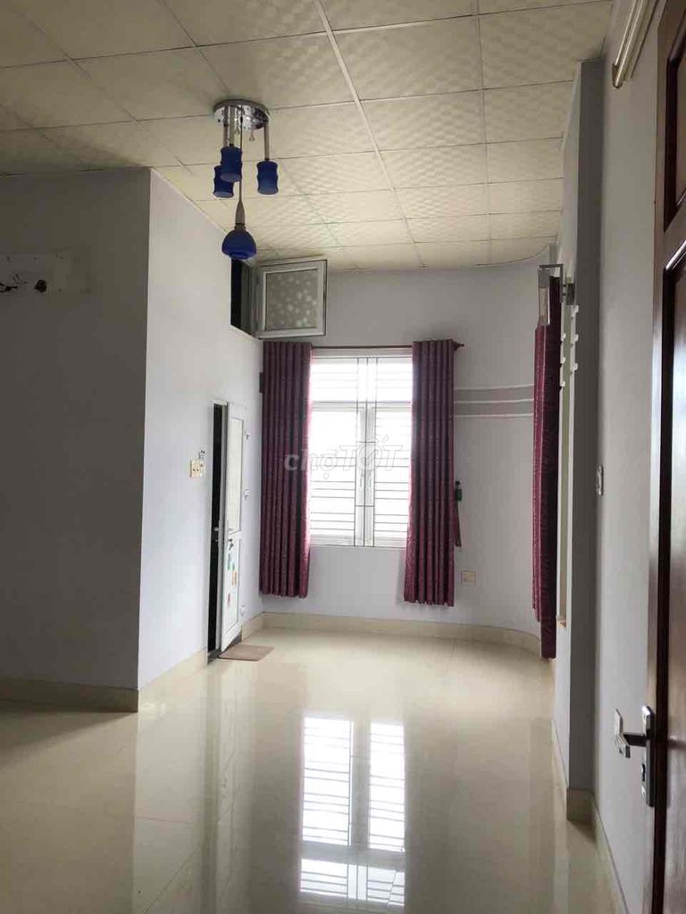 Nhà 3 tầng mặt tiền Trần Hưng Đạo