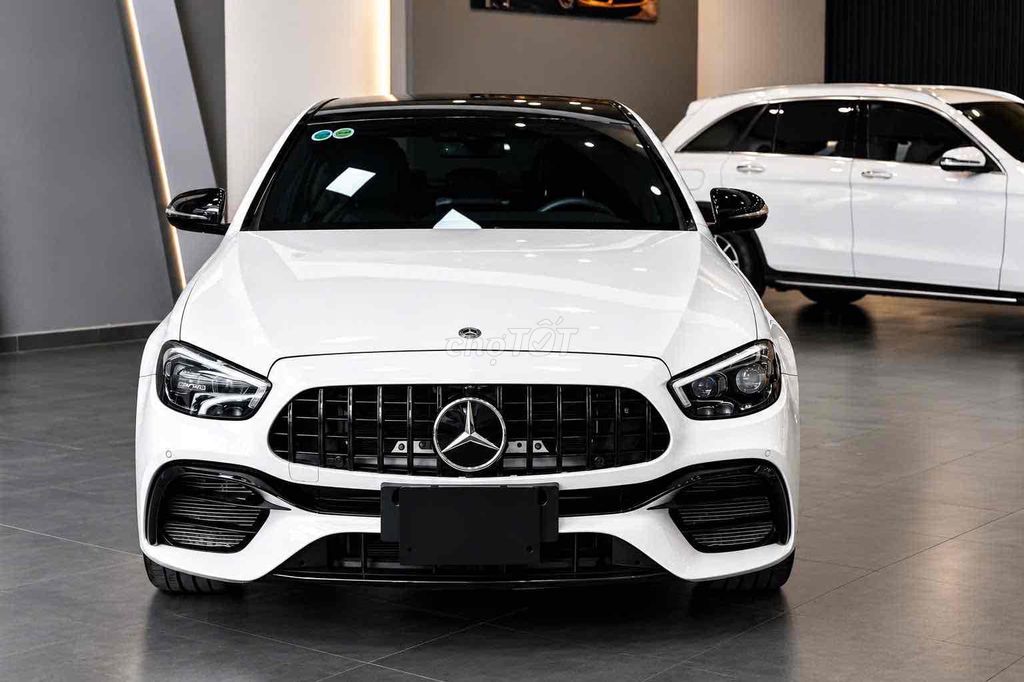Mercedes-Benz E200 Exclusive E63AMG 2020 Белый