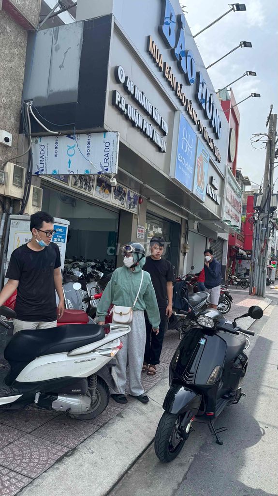 Vespa Sprint , Gts , Xe lướt giá tốt bao Ship. Mua bán Xe máy tại Thành phố Mỹ Tho Tiền Giang được đăng bởi VESPA  PIAGGIO BẢO HƯNG Vespa cũ trả góp  hình 3