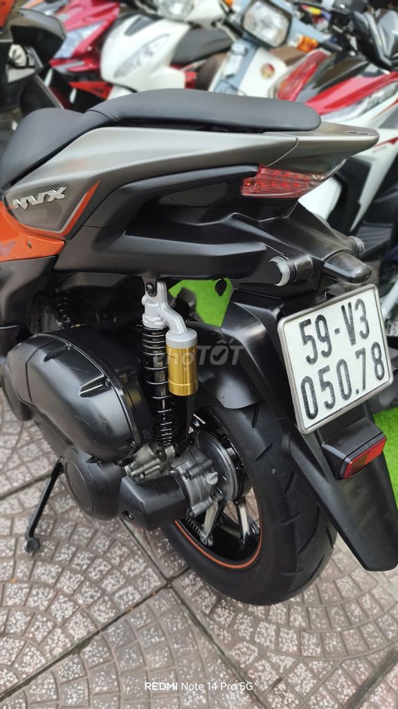 Xe máy Yamaha NVX 155 màu Cam Xám Đen. Mua bán Xe máy tại Quận Phú Nhuận Tp Hồ Chí Minh được đăng bởi MrS Linh Xe39 hình 1
