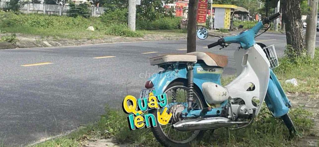 xe đây đủ giây tờ và đã có phụ tùng sẵn mua vê đi. Mua bán Xe máy tại Quận Cẩm Lệ Đà Nẵng được đăng bởi Thắng Trần Beauty Sg hình 1