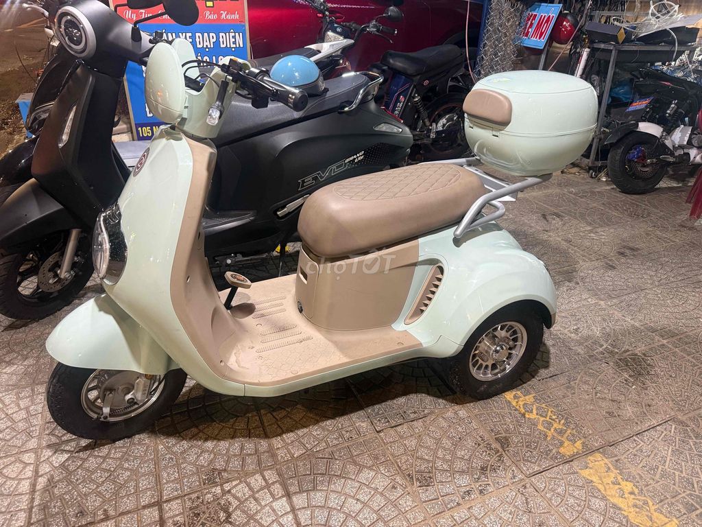 Xe điện Ba bánh 2 chỗ Xanh ngọc