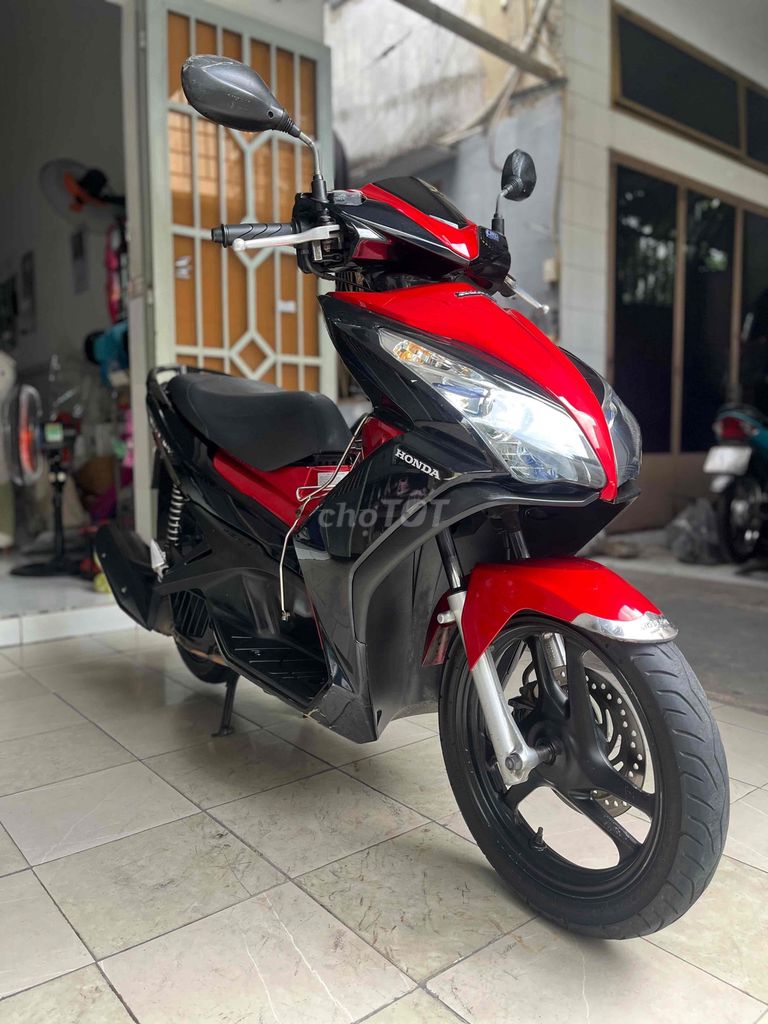 Honda Air Blade 2013 Đỏ đen. Mua bán Xe máy tại Quận Bình Thạnh Tp Hồ Chí Minh được đăng bởi lampark view  hình 3