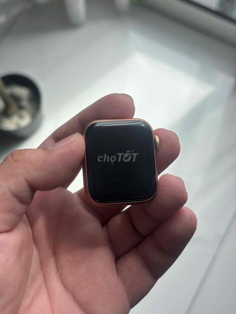 Dư apple watch series 5