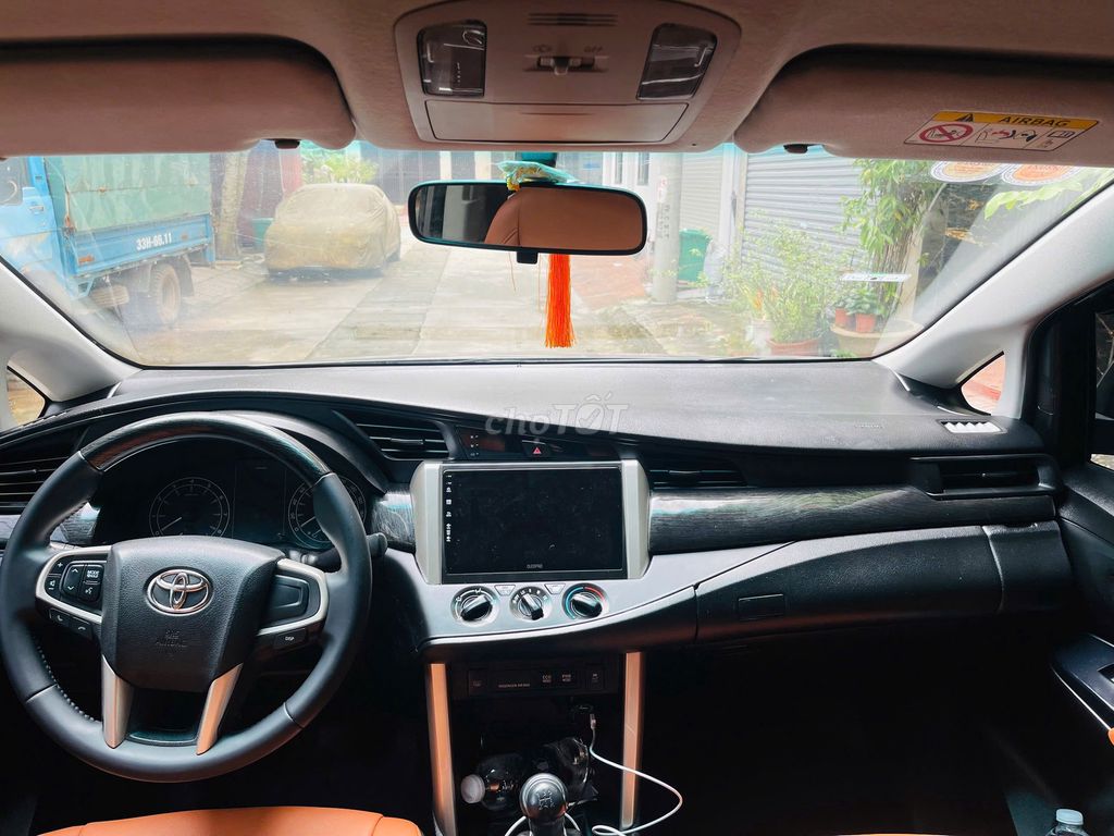 Tôi cần bán chiếc xe ô tô Toyota Innova 2.0E 2020. Mua bán Ô tô tại Quận Cầu Giấy Hà Nội được đăng bởi Bác Sơn hình 6