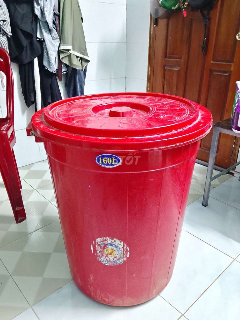 Thùng chứa nước 160L Đỏ Nhựa. Mua bán Dụng cụ nhà bếp tại Quận Liên Chiểu Đà Nẵng được đăng bởi Lê Trang hình 1