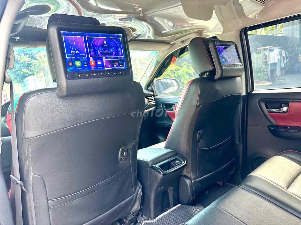 Toyota Fortuner 2017 Dầu Số sàn 68000 km Xám. Mua bán Ô tô tại Huyện Hóc Môn Tp Hồ Chí Minh được đăng bởi Trần Văn Đoan hình 4